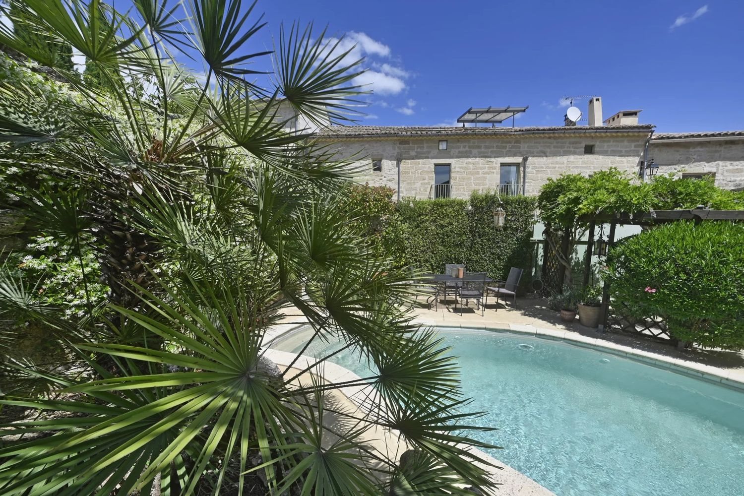 Maison à vendre, 379m², Uzès