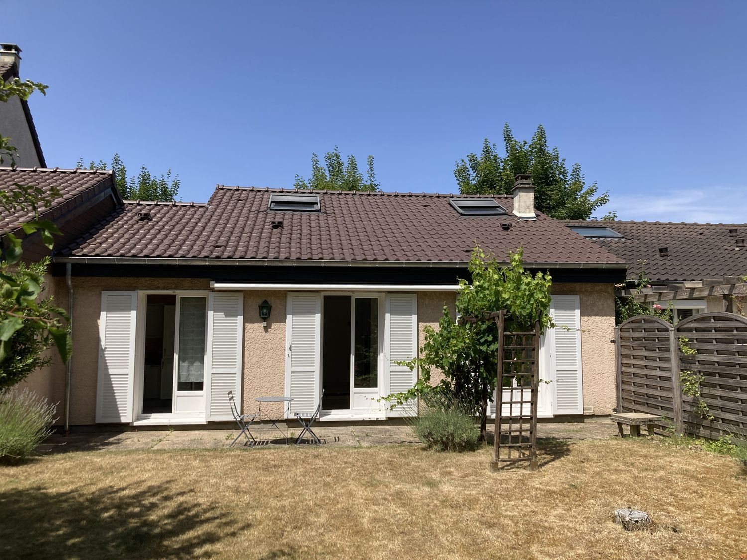 Maison à louer, 105m², Gometz-le-Châtel