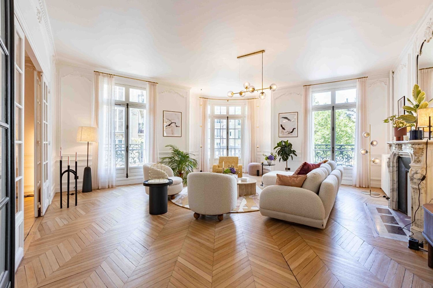 Appartement à louer, 221m², Paris 8ème