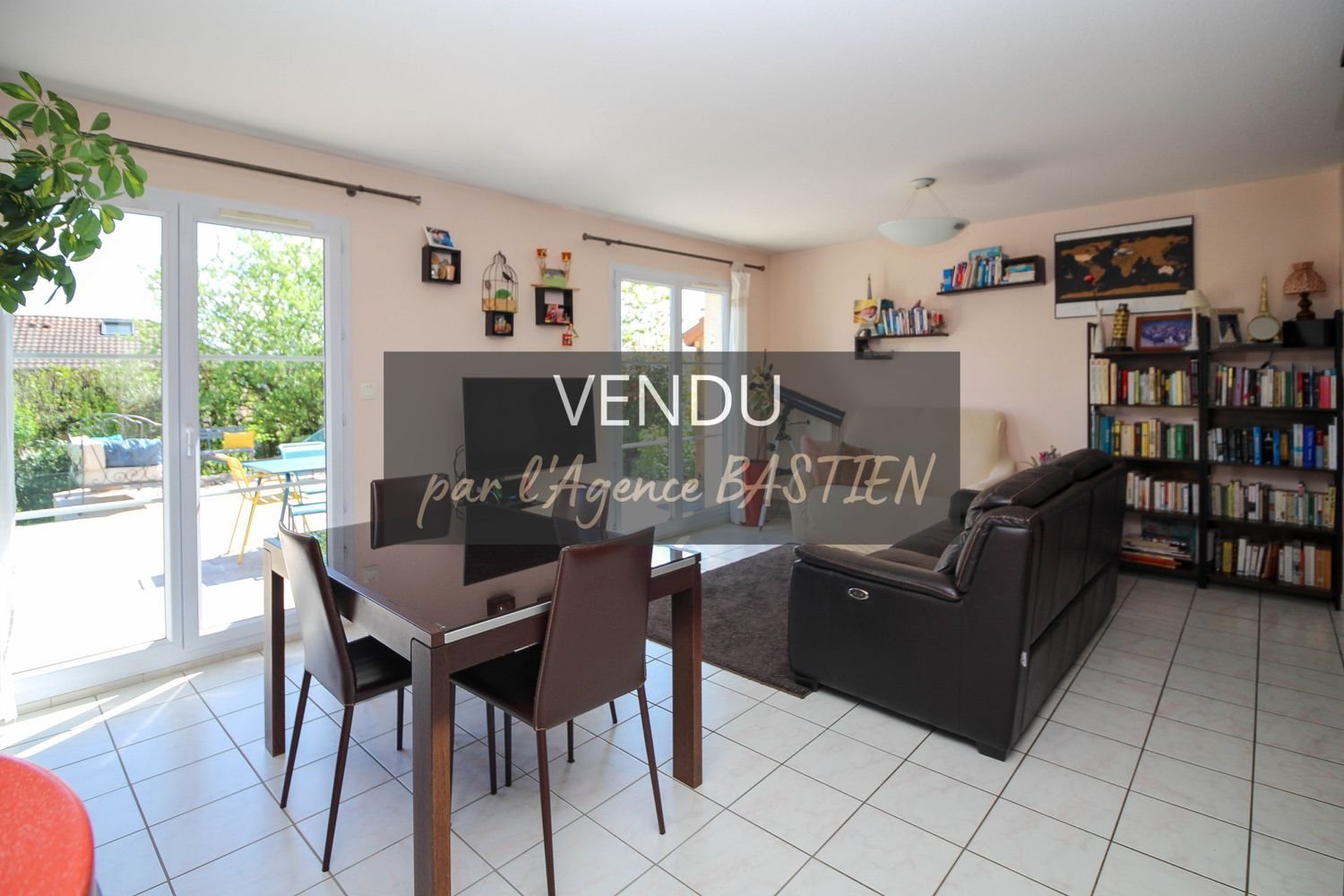 Maison à vendre, 100m², Gex