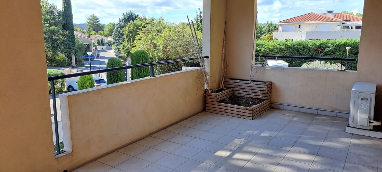 Appartement à louer, 70m², Bouc-Bel-Air