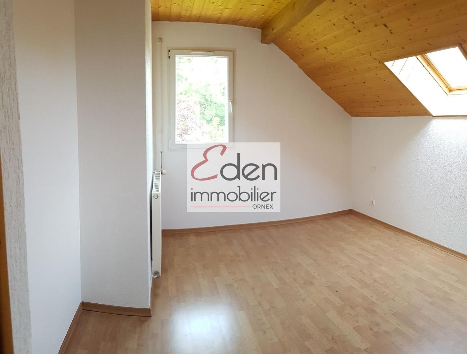 Maison à louer, 99m², Gex