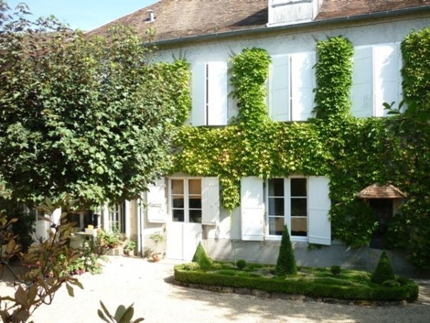 Maison à vendre, 355m², Saint-Yrieix-la-Perche