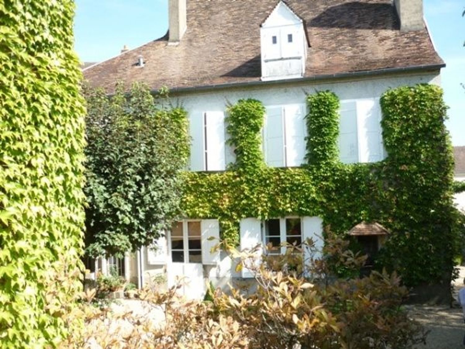 Maison à vendre, 355m², Saint-Yrieix-la-Perche