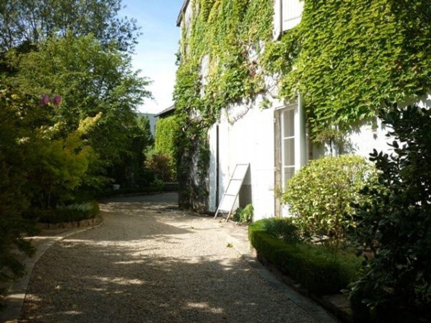 Maison à vendre, 355m², Saint-Yrieix-la-Perche