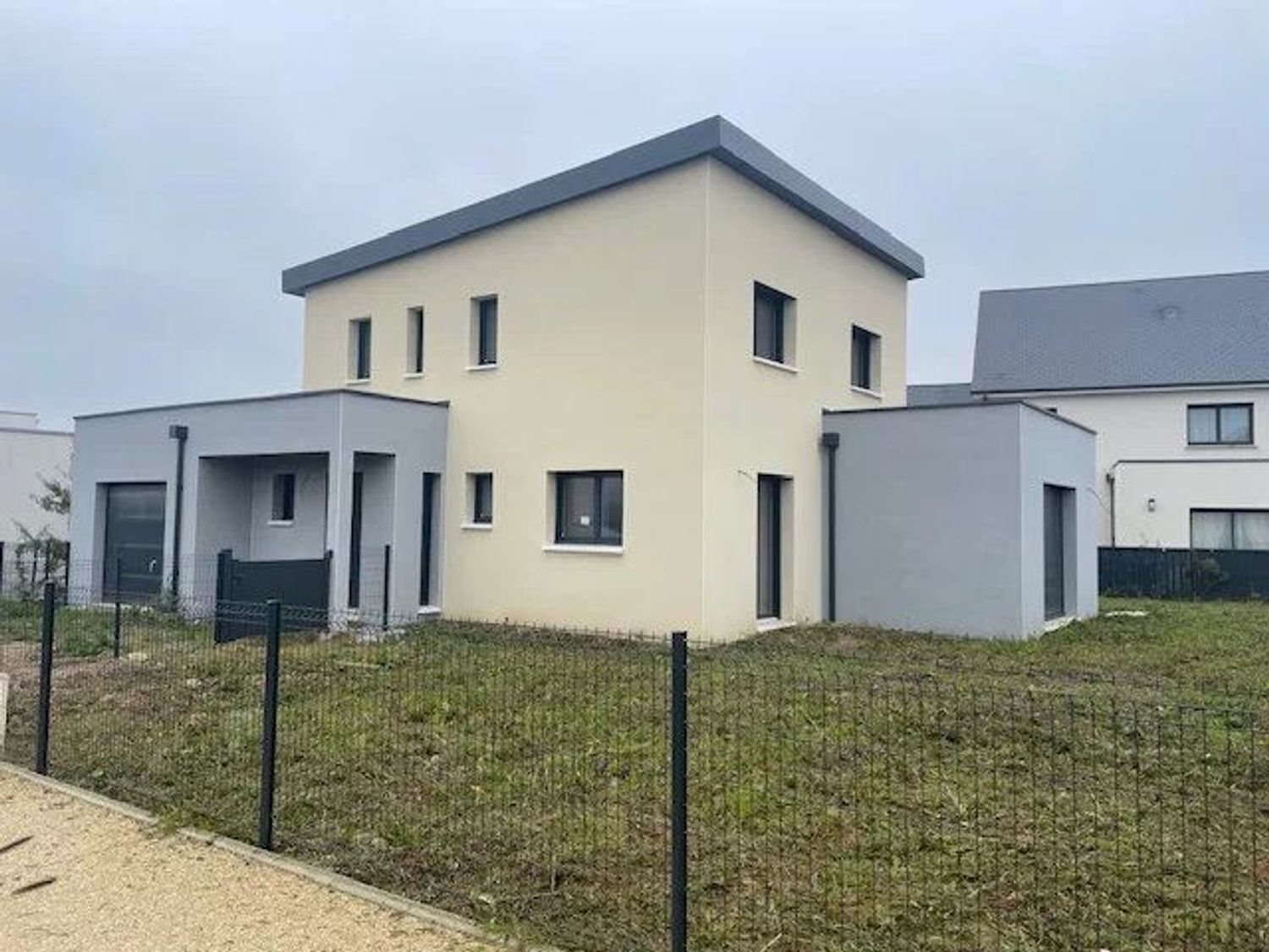 Maison à louer, 122m², Cambes-en-Plaine
