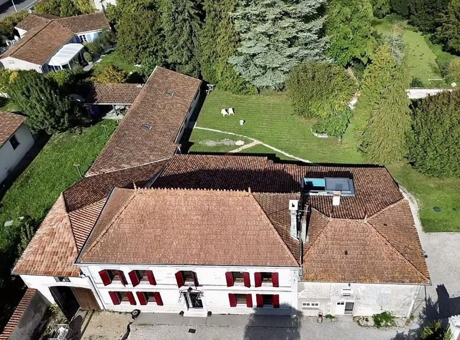 Maison à vendre, 439m², Saint-Martial-sur-Né