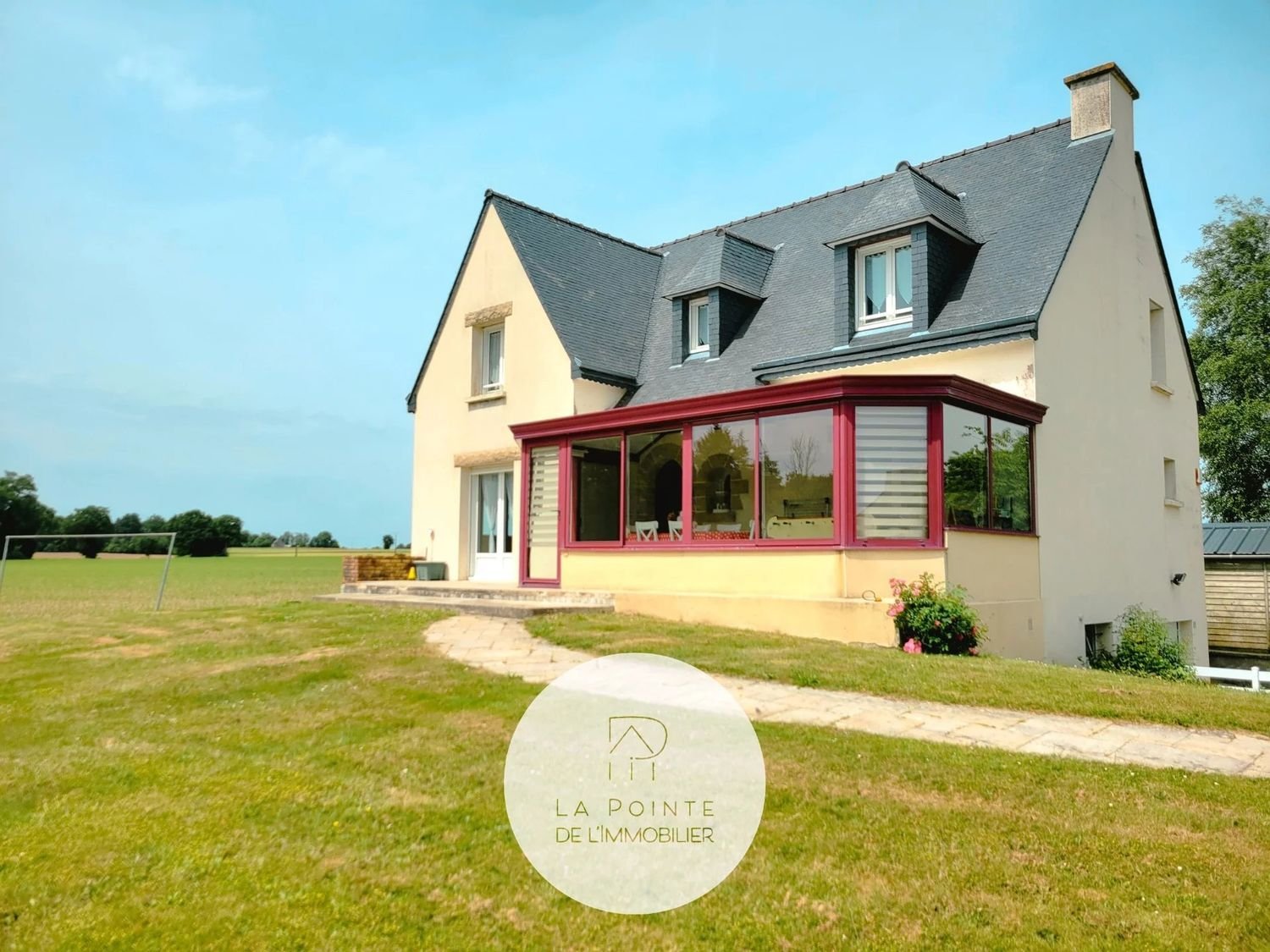 Maison à vendre, 162m², Plessala