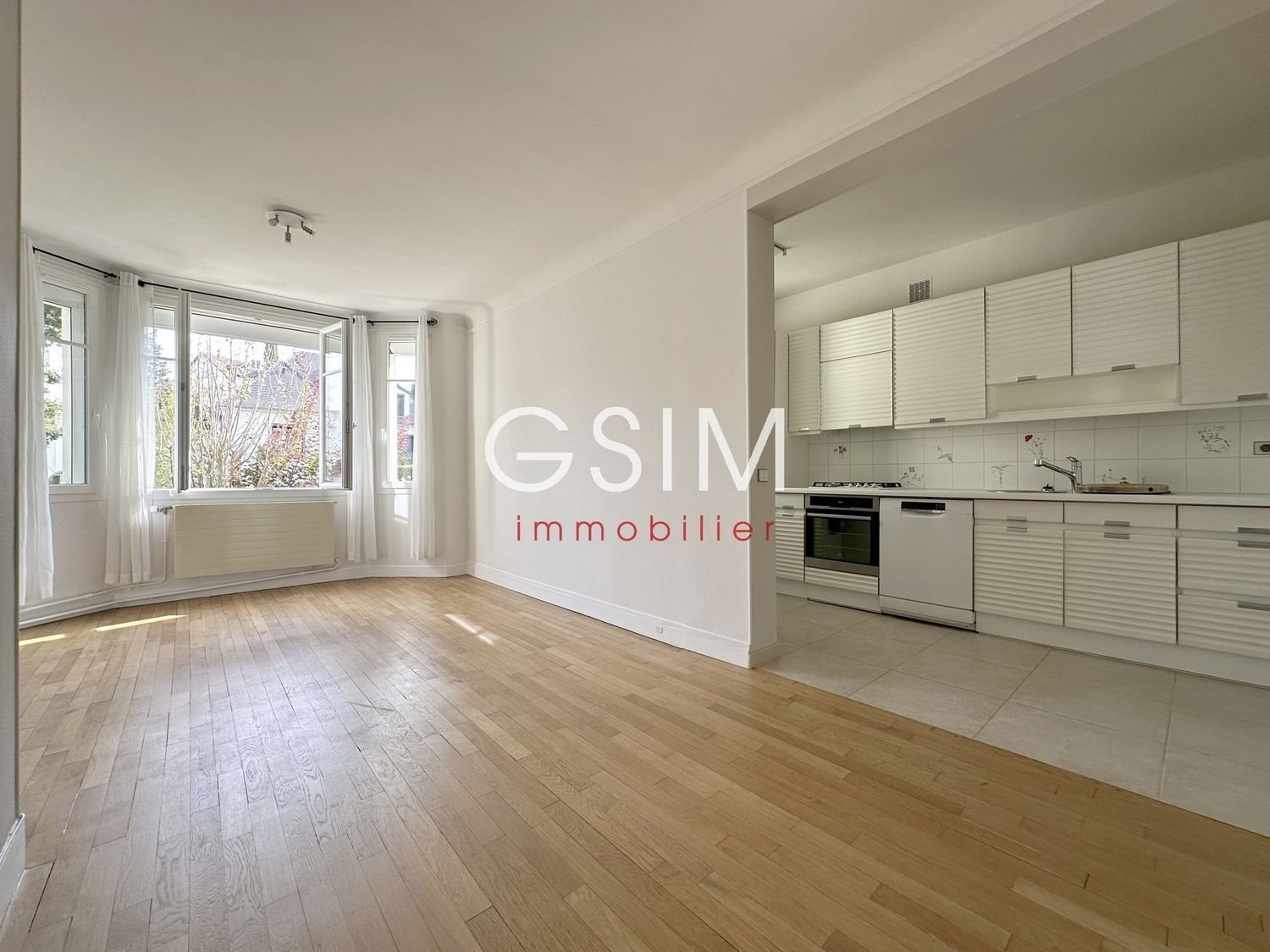 Maison à louer, 210m², La Celle-Saint-Cloud