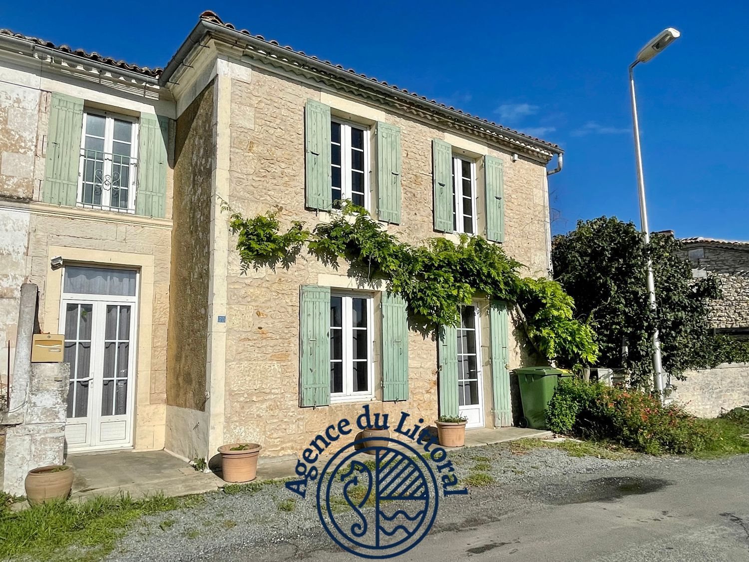 Maison à vendre, 131m², Saint-Romain-de-Benet