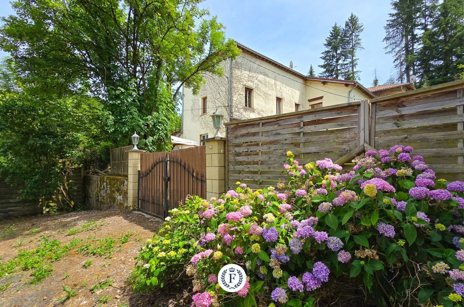 Maison à vendre, 224m², Monsols