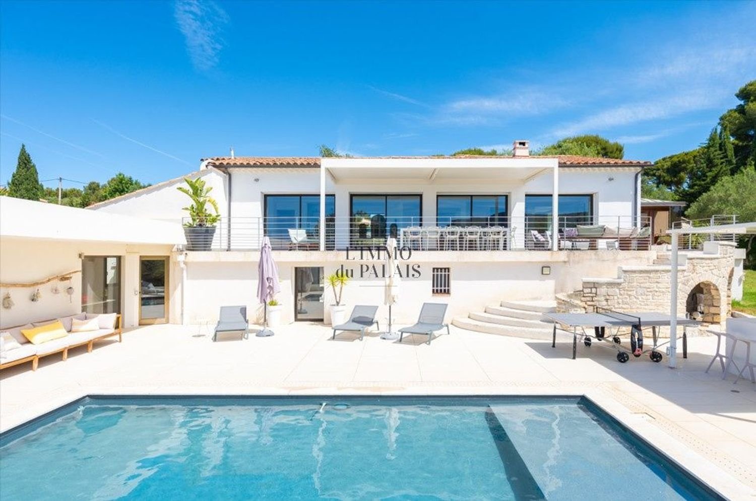 Maison à louer, 328m², Cassis