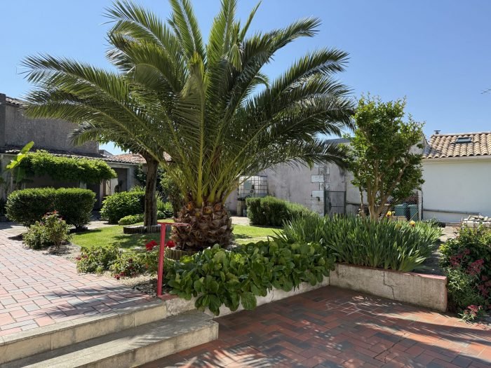 Maison à vendre, 186m², Mortagne-sur-Gironde