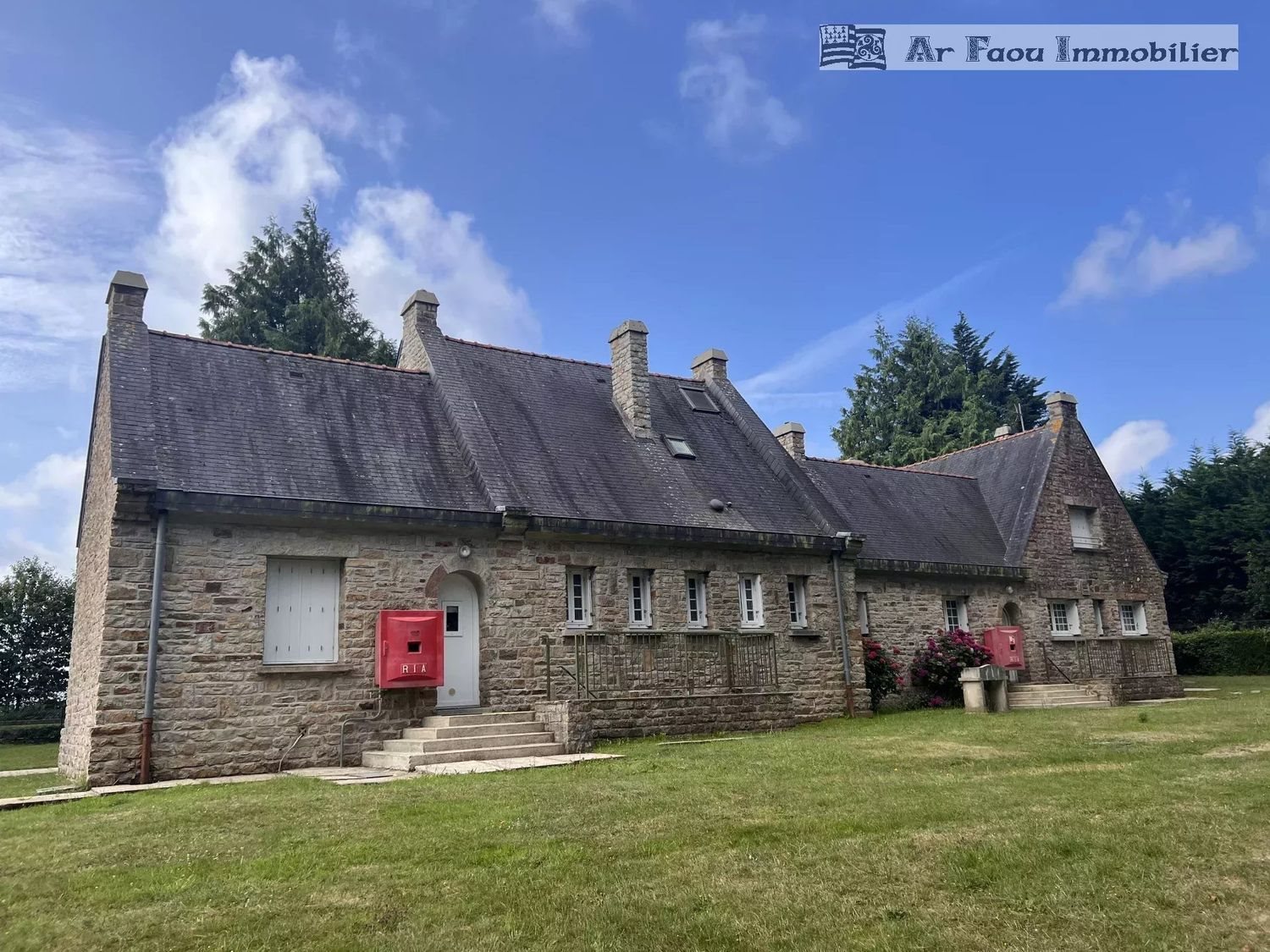 Maison à vendre, 330m², Pont-de-Buis-lès-Quimerch