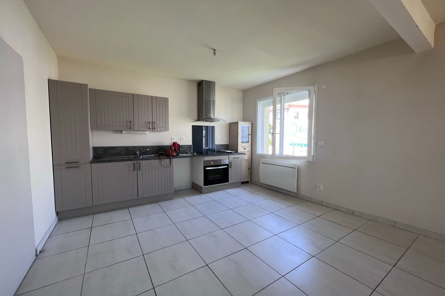 Maison à louer, 82m², Lézignan-Corbières