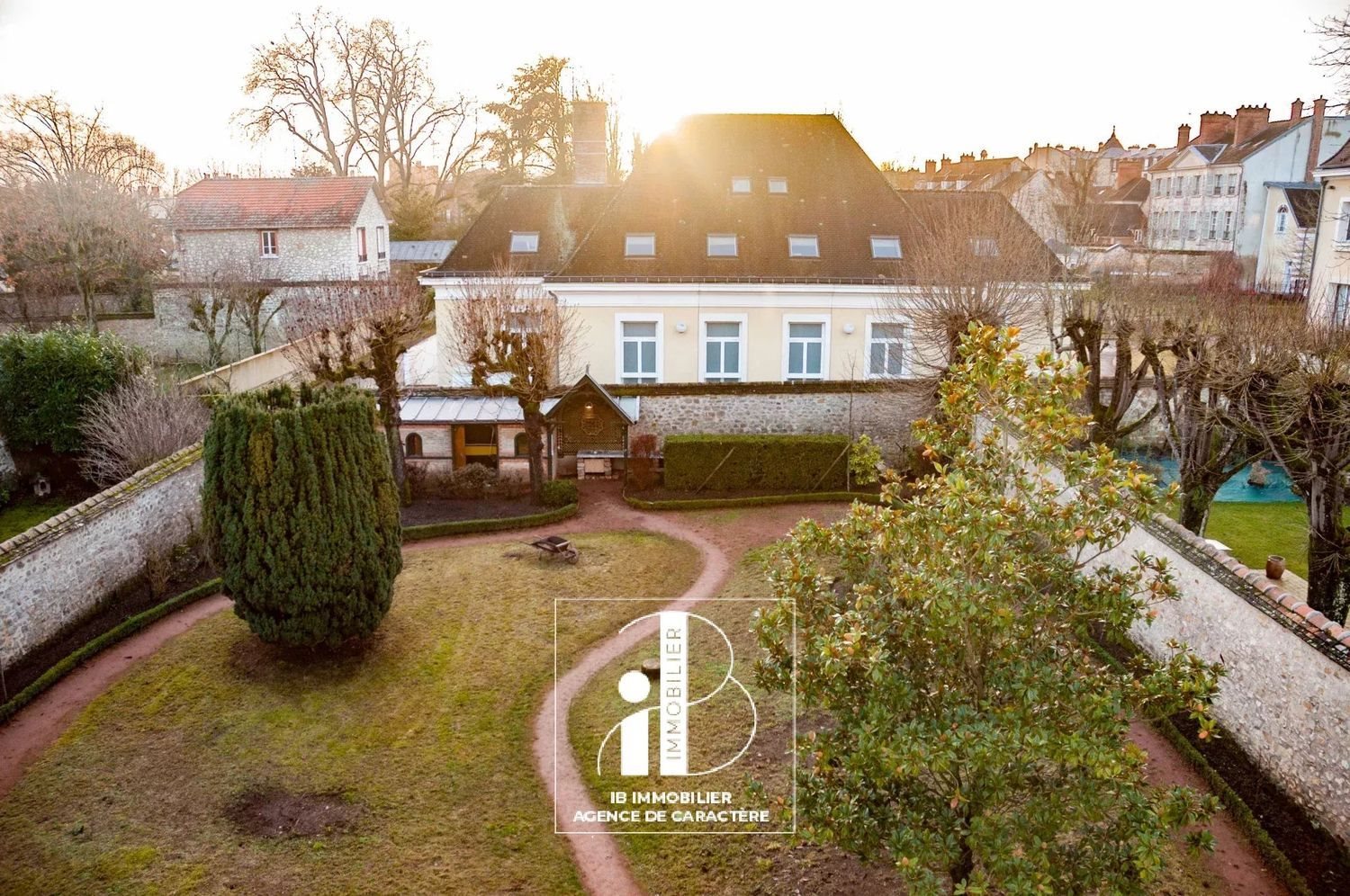 Maison à vendre, 441m², Fontainebleau