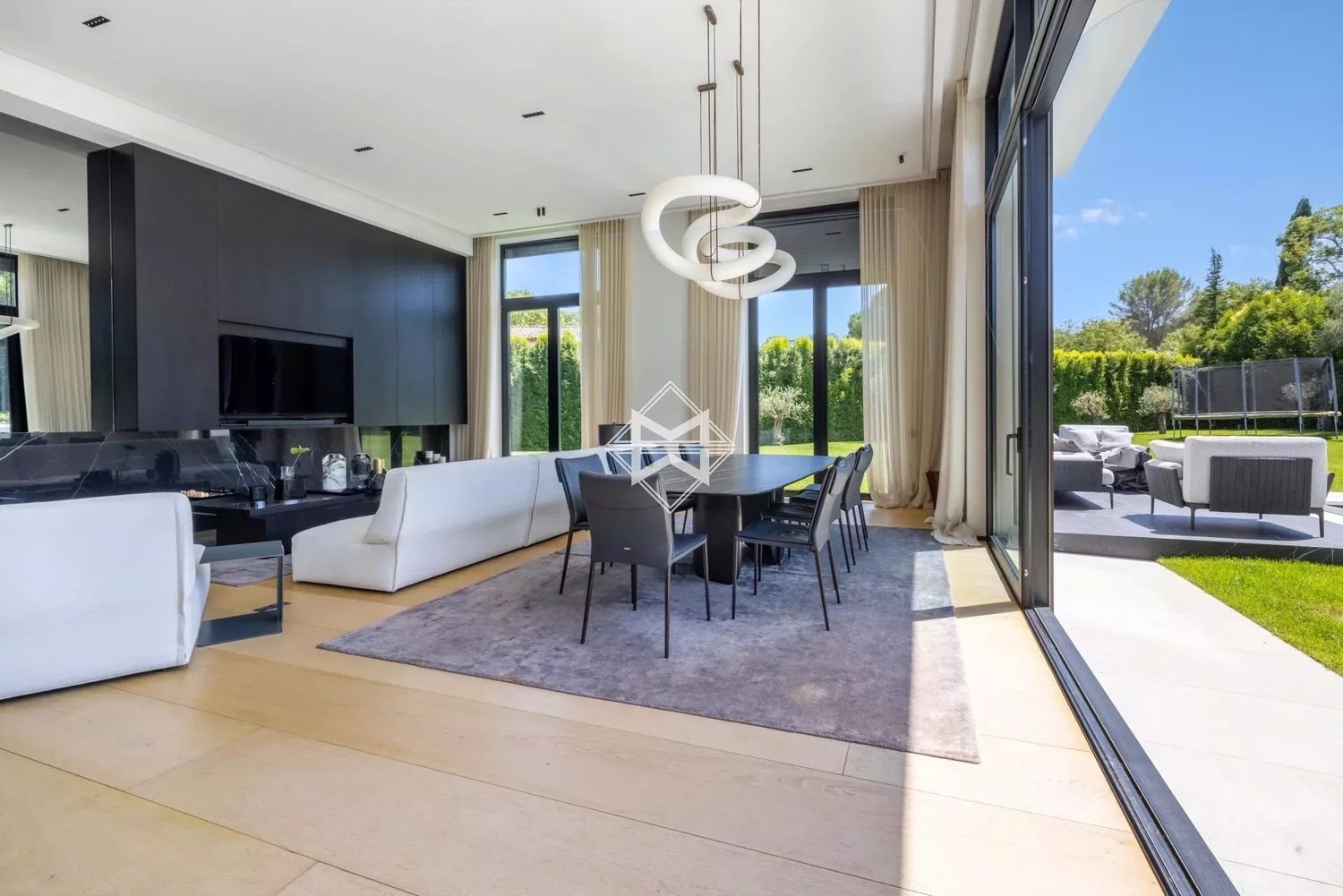 Maison à louer, 290m², Mougins