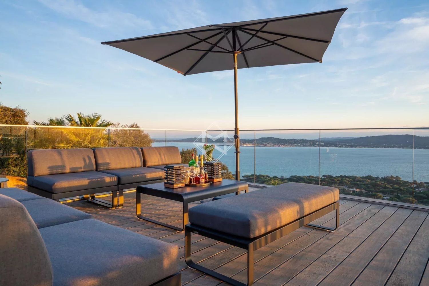 Maison à louer, 660m², Sainte-Maxime