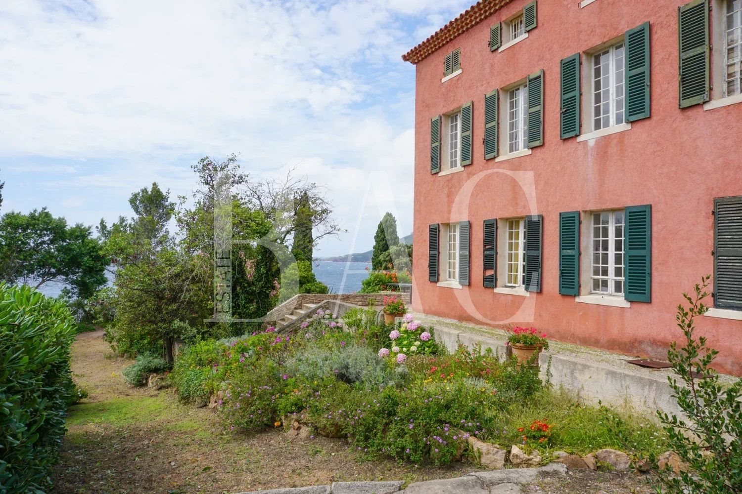 Maison à vendre, 468m², Théoule-sur-Mer