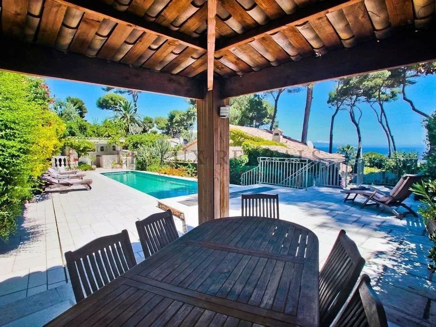 Maison à louer, 200m², Antibes