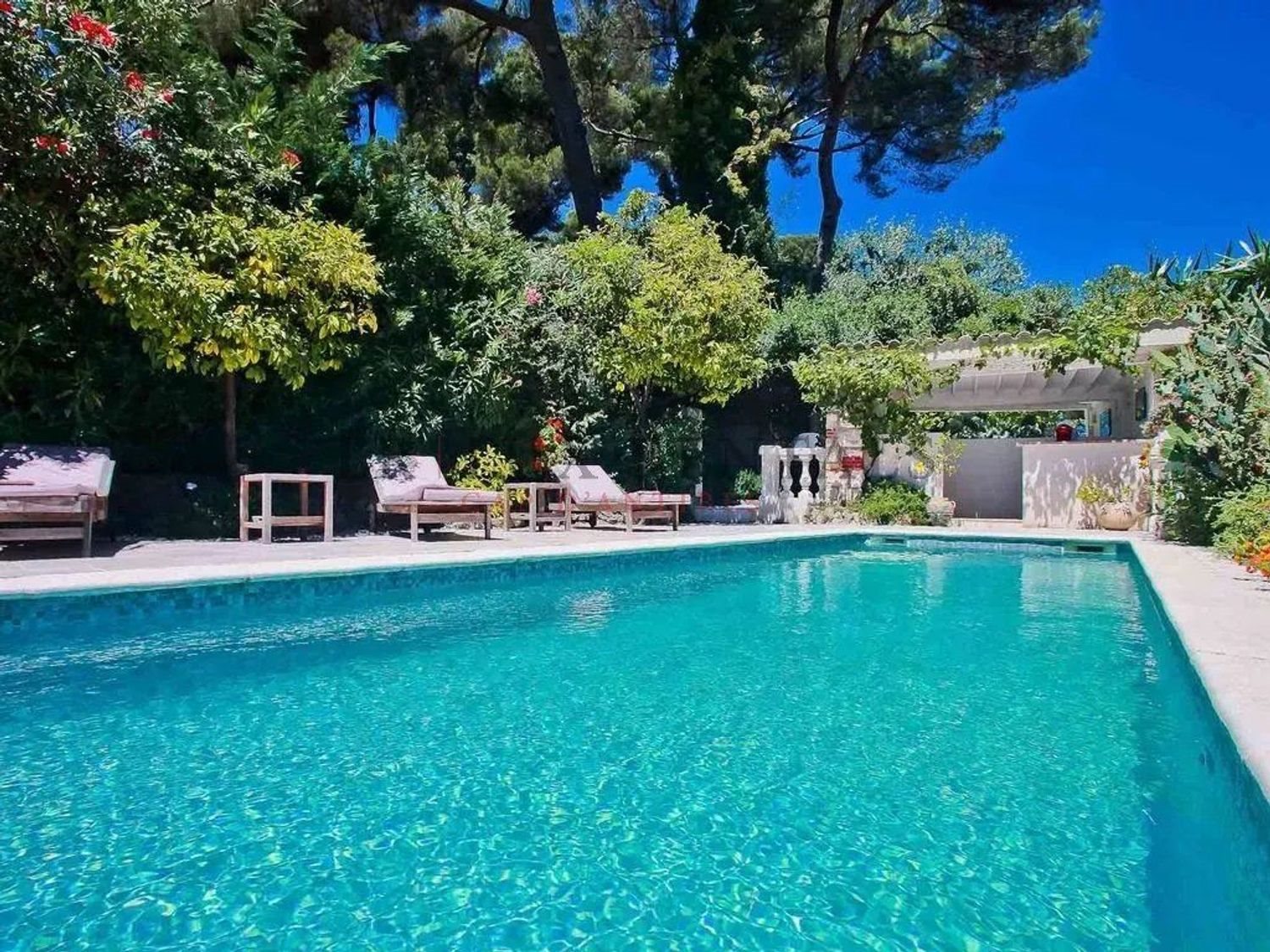 Maison à louer, 200m², Antibes