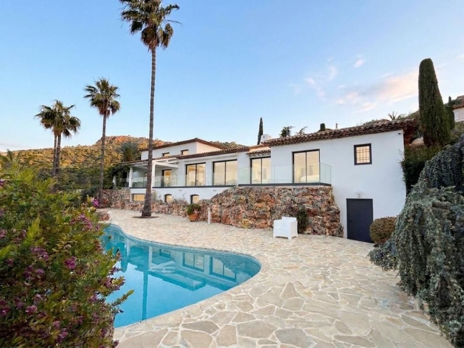 Maison à vendre, 233m², Saint-Raphaël