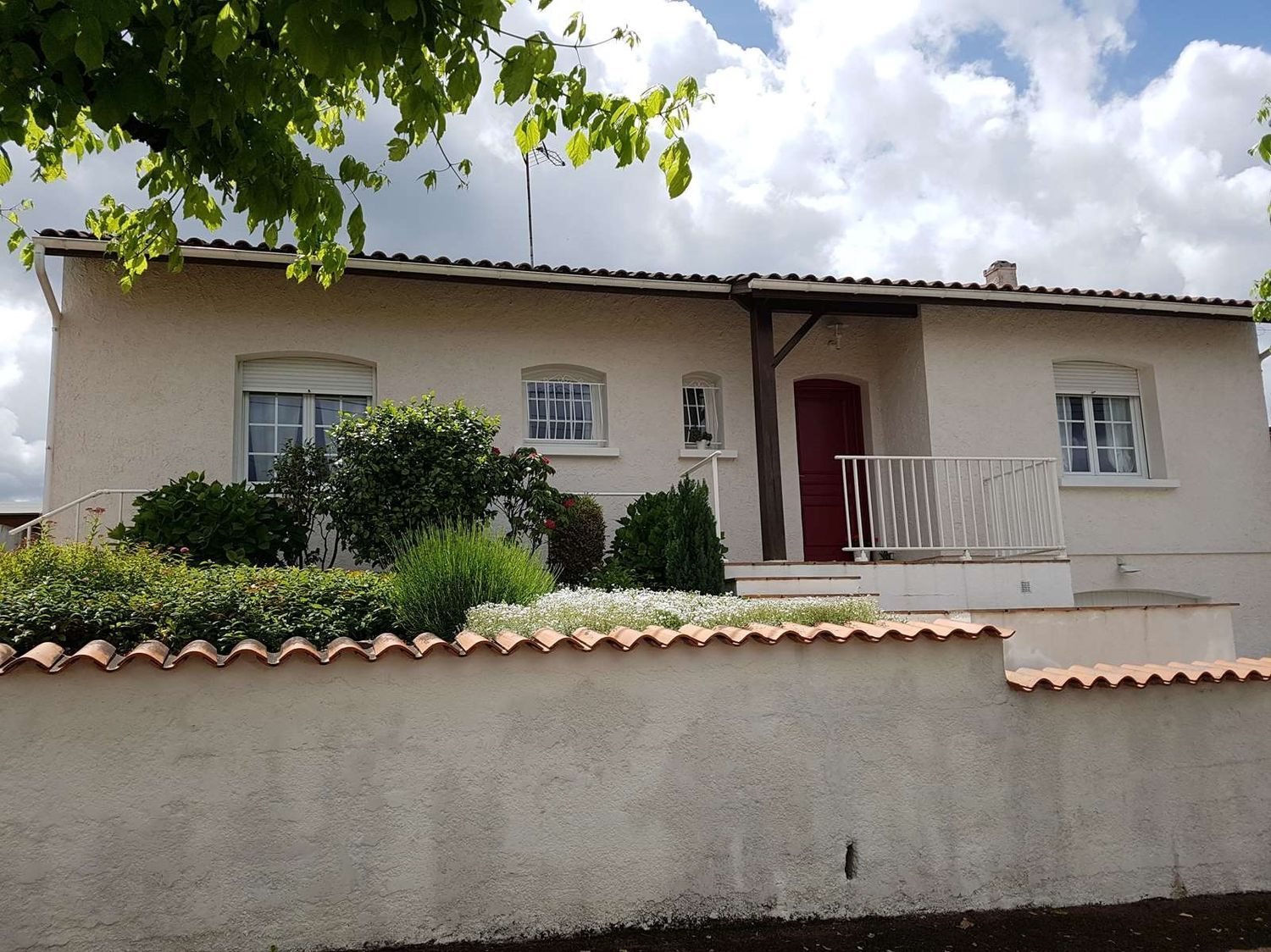 Maison à louer, 94m², Saintes