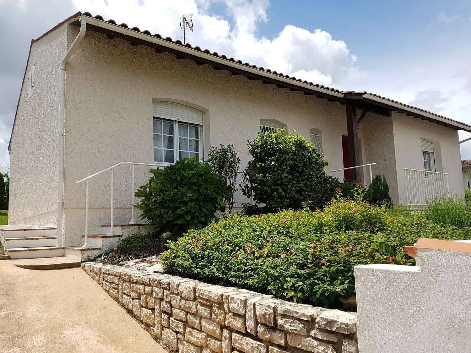 Maison à louer, 94m², Saintes