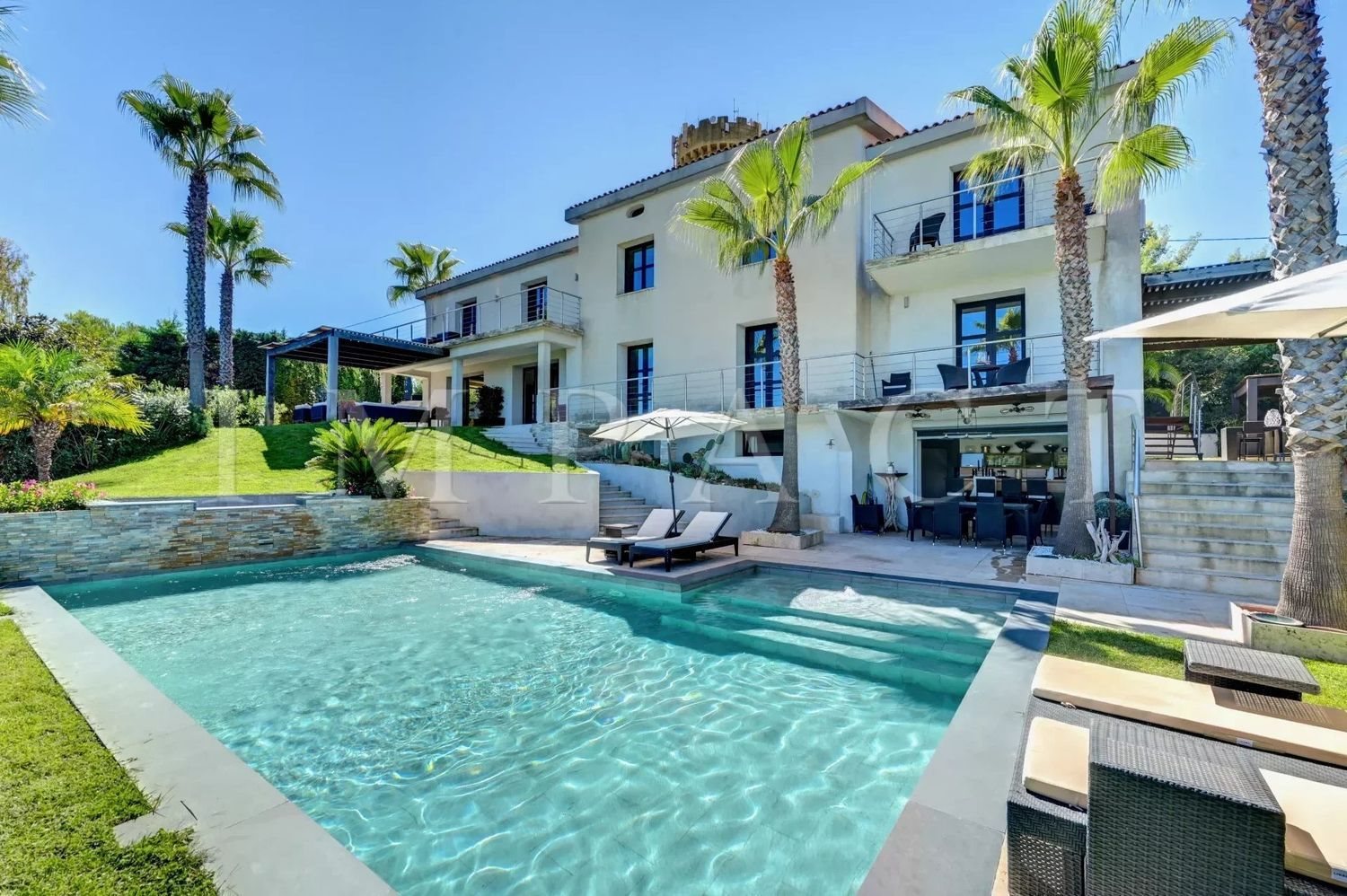 Maison à louer, 430m², Cannes