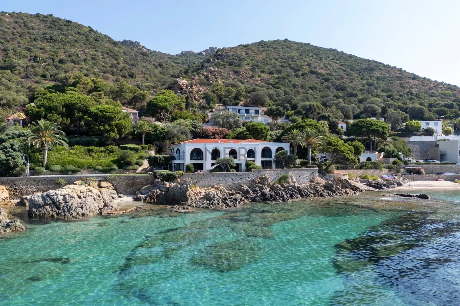Maison à louer, 589m², Ajaccio