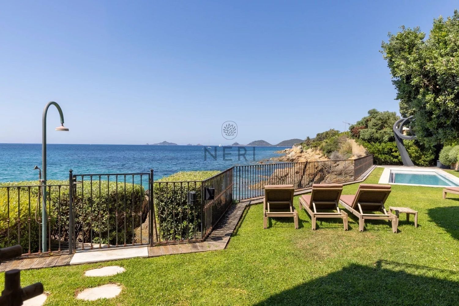 Maison à louer, 589m², Ajaccio