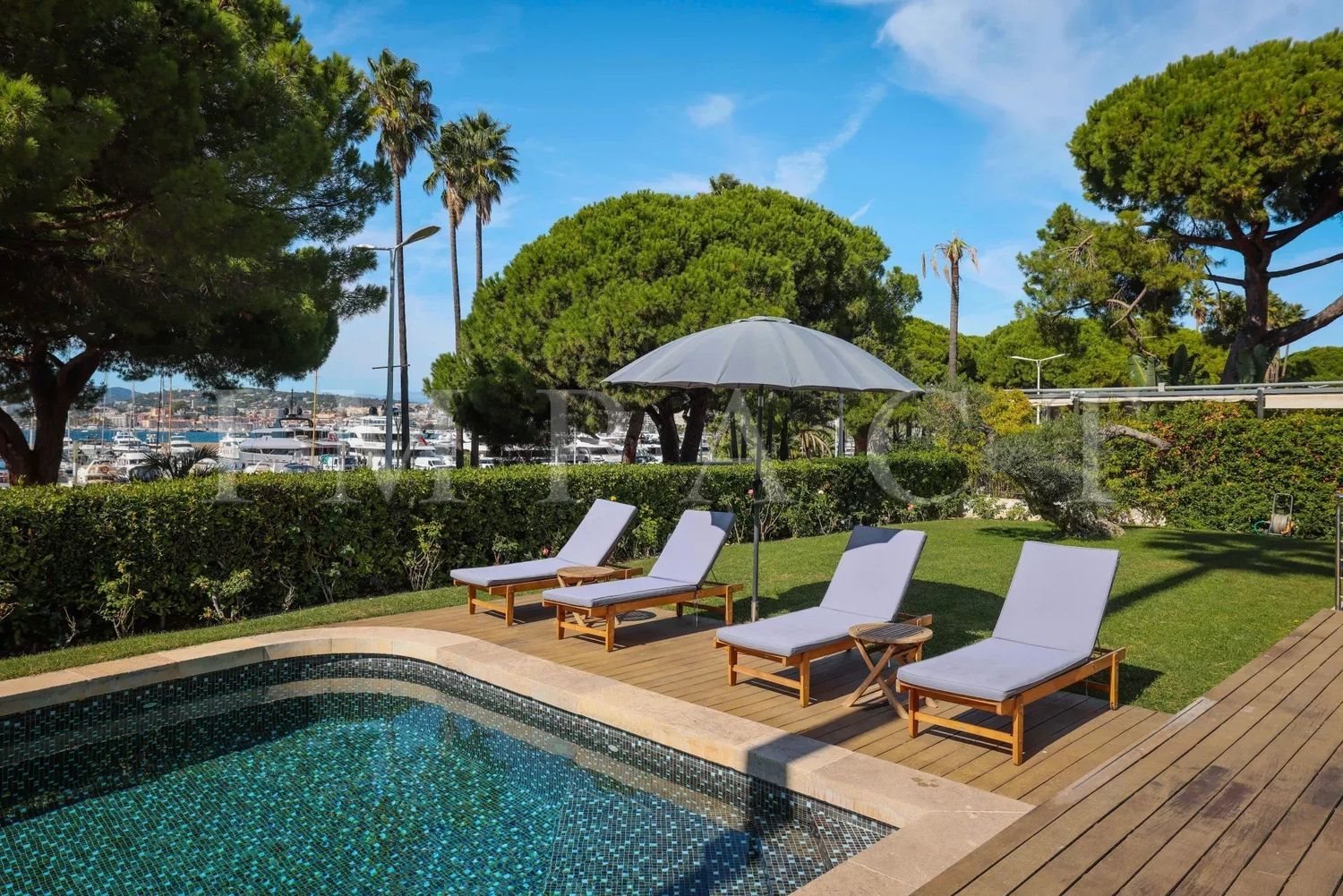 Maison à louer, 350m², Cannes