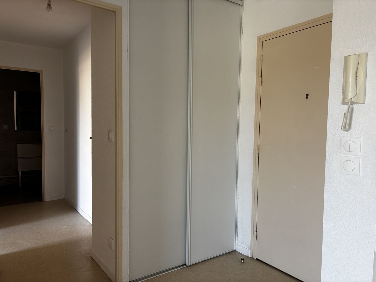 Appartement à louer, 61m², Rochefort