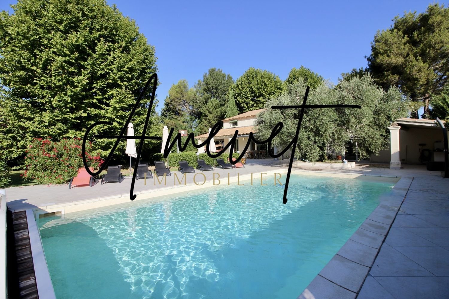 Maison à vendre, 316m², Saint-Saturnin-lès-Avignon