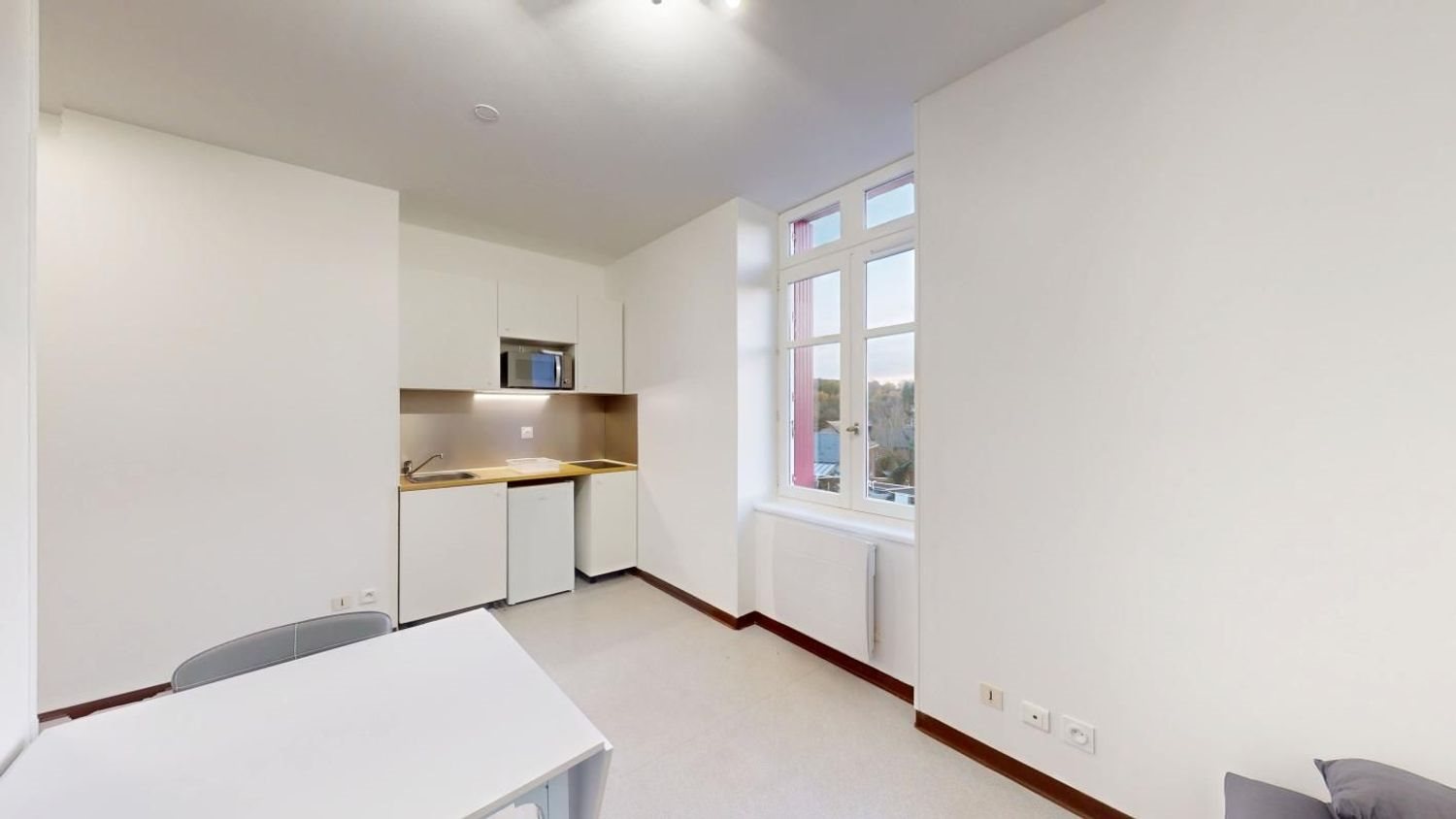 Appartement à louer, 19m², Salmiech