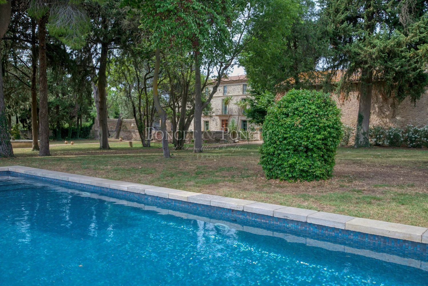 Maison à vendre, 800m², Montagnac