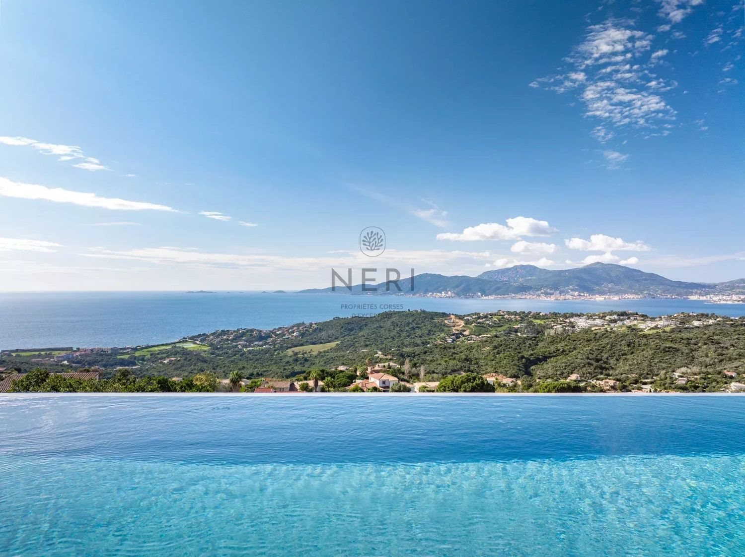 Maison à louer, 563m², Grosseto-Prugna