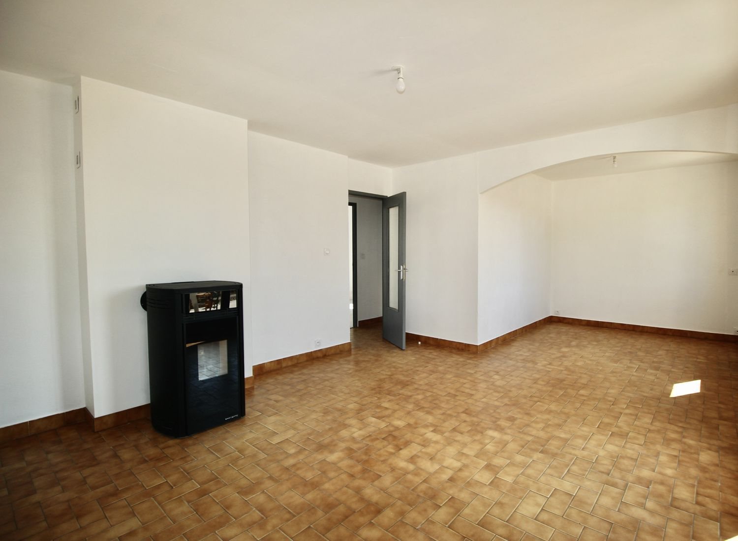 Maison à louer, 74m², Vinsobres