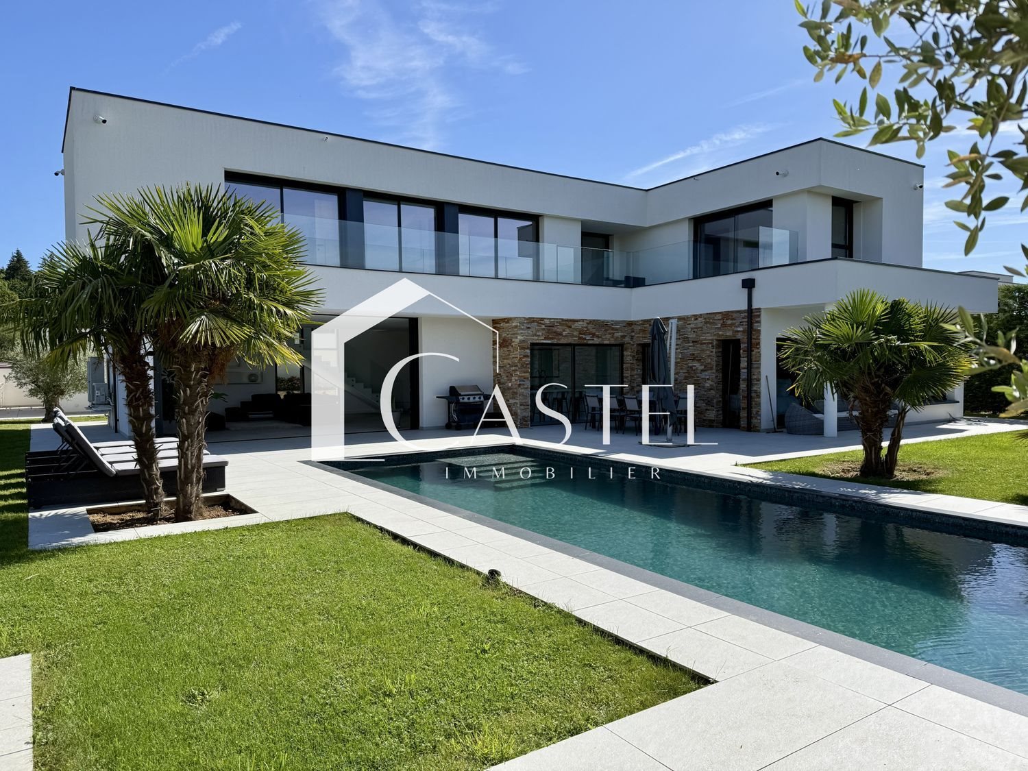 Maison à louer, 251m², Crespières