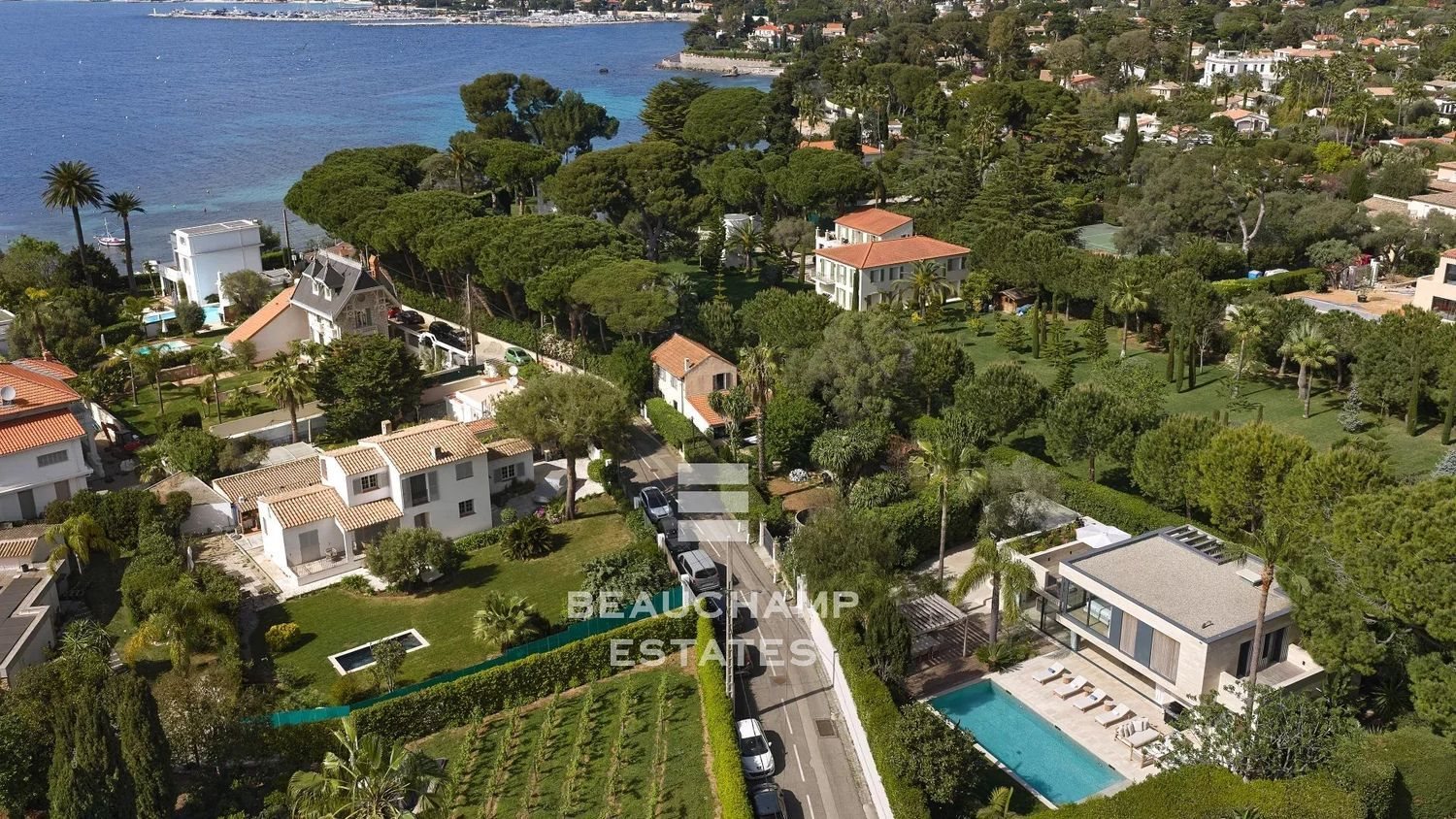 Maison à louer, 215m², Antibes