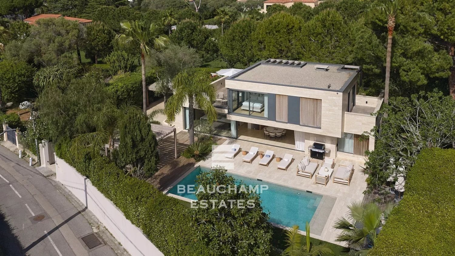 Maison à louer, 215m², Antibes