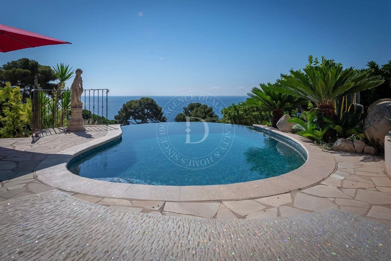 Maison à louer, 155m², Eze