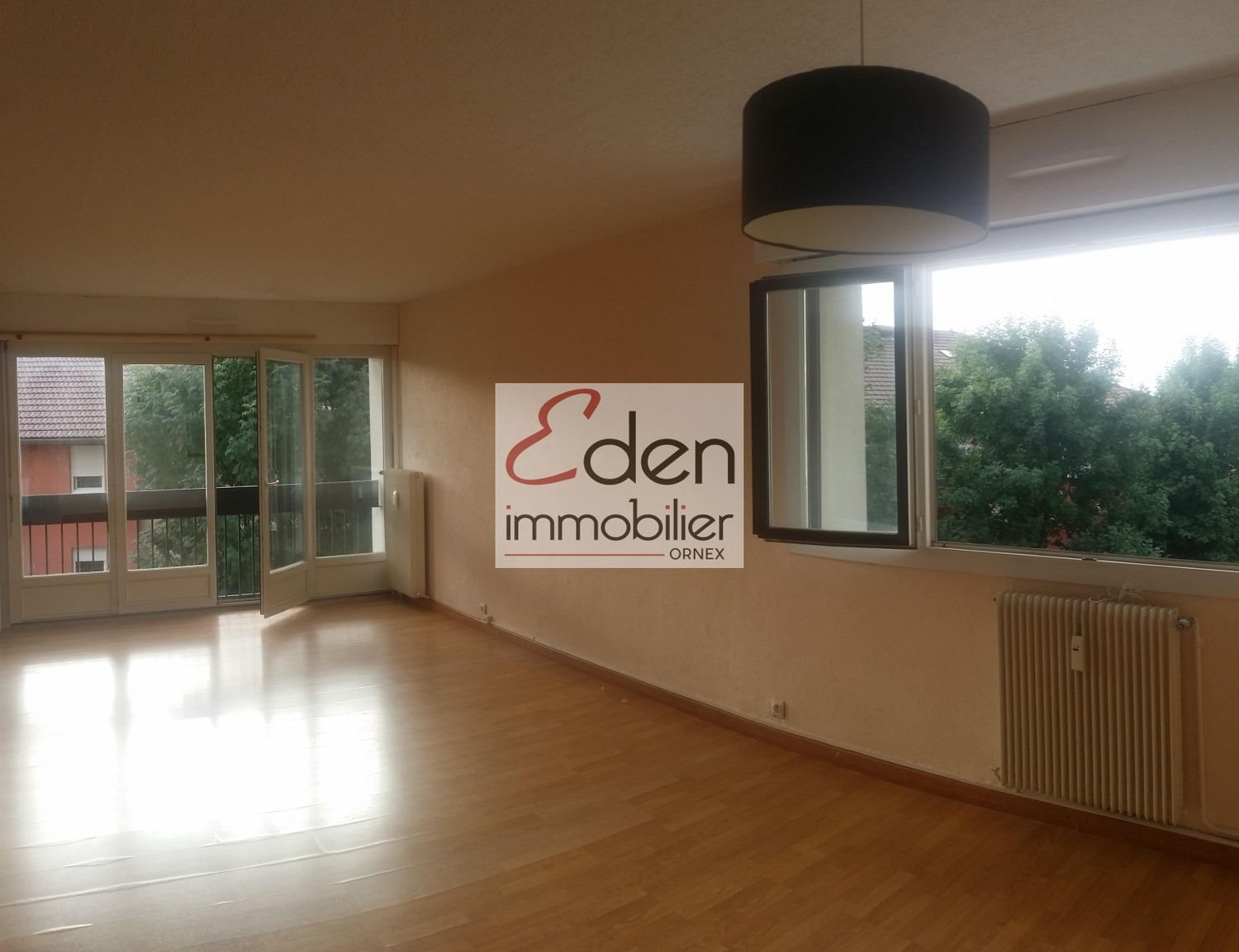 Appartement à louer, 48m², Gex