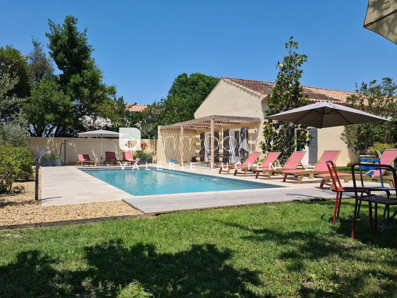 Maison à louer, 200m², Saint-Rémy-de-Provence