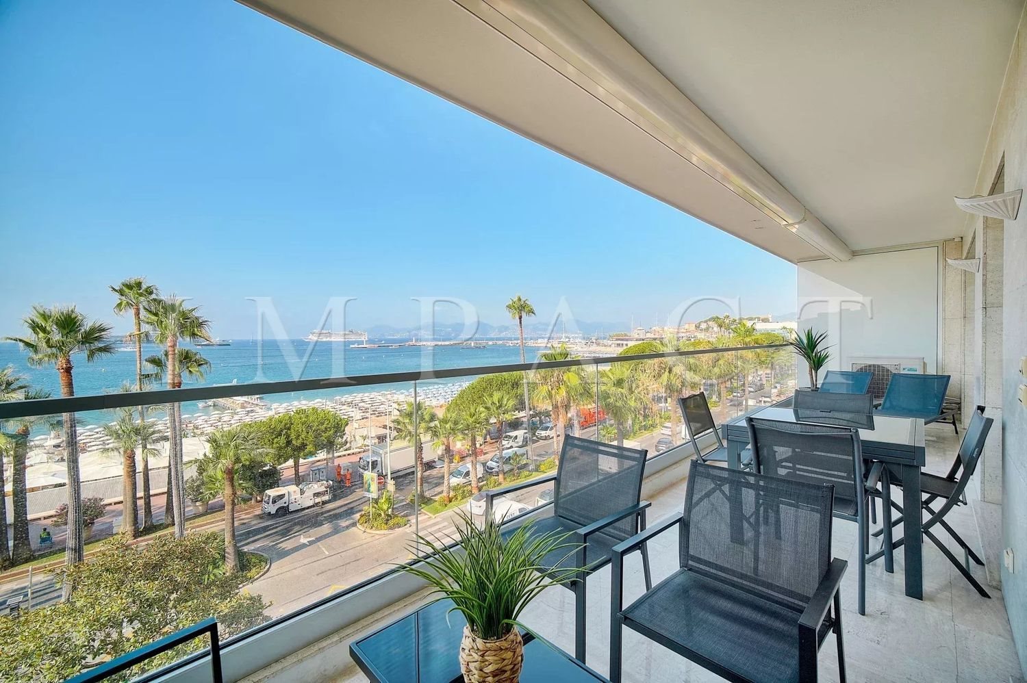 Appartement à louer, 72m², Cannes