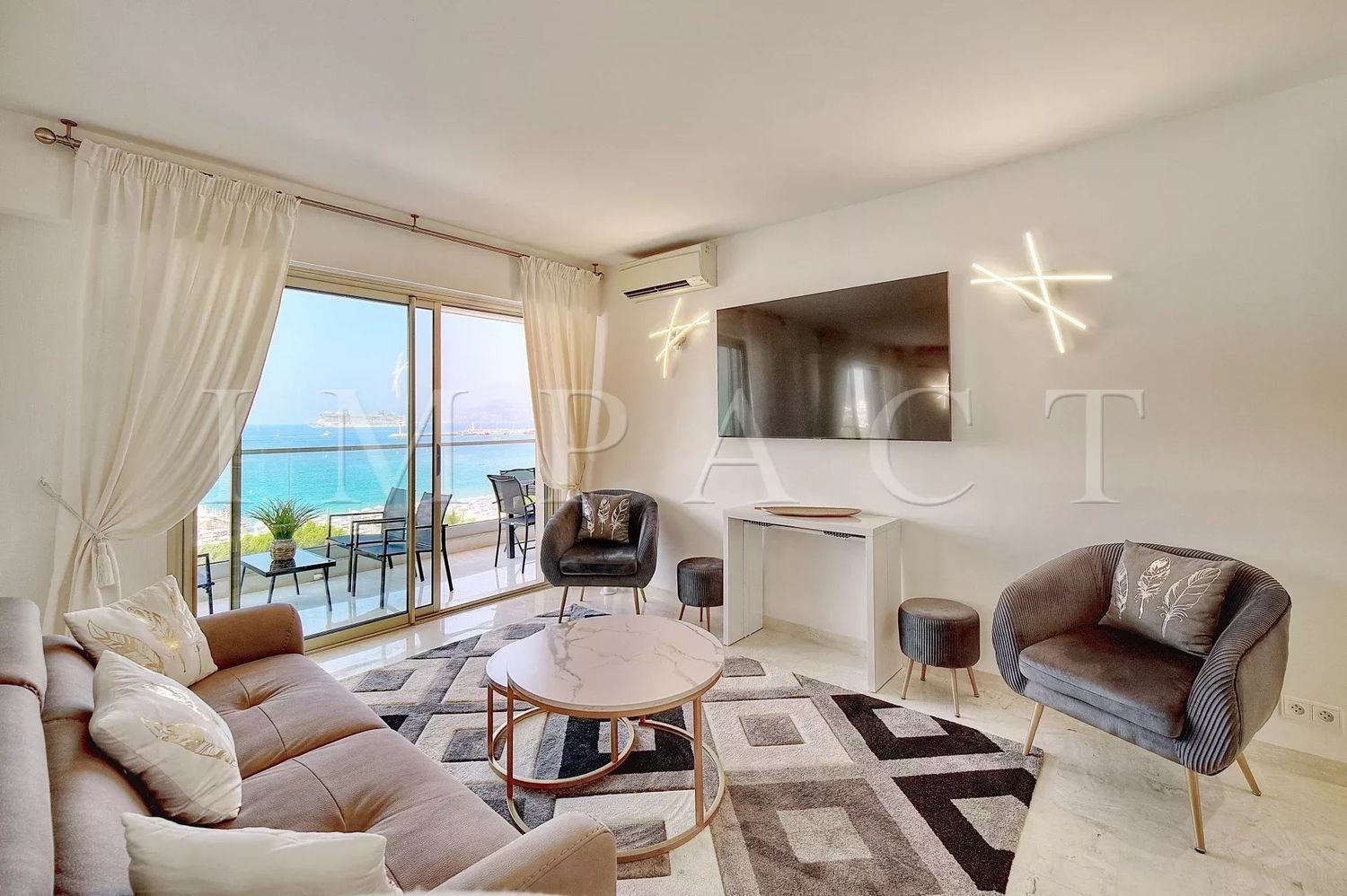 Appartement à louer, 72m², Cannes