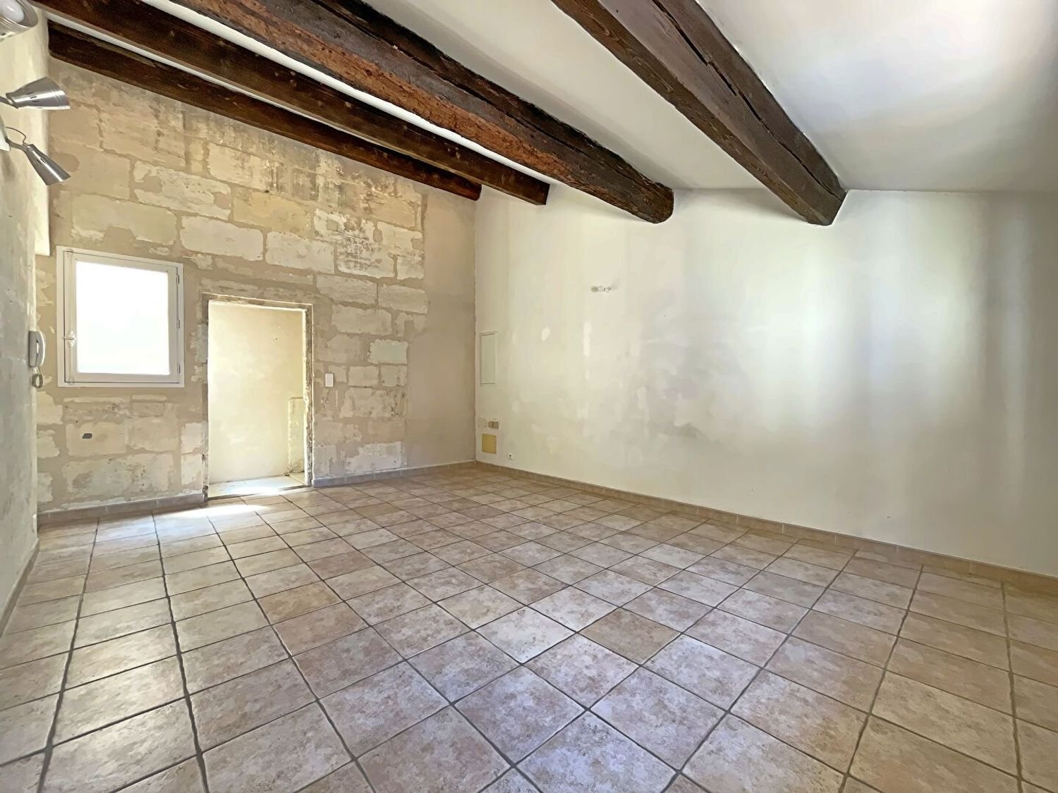 Appartement à louer, 87m², Arles