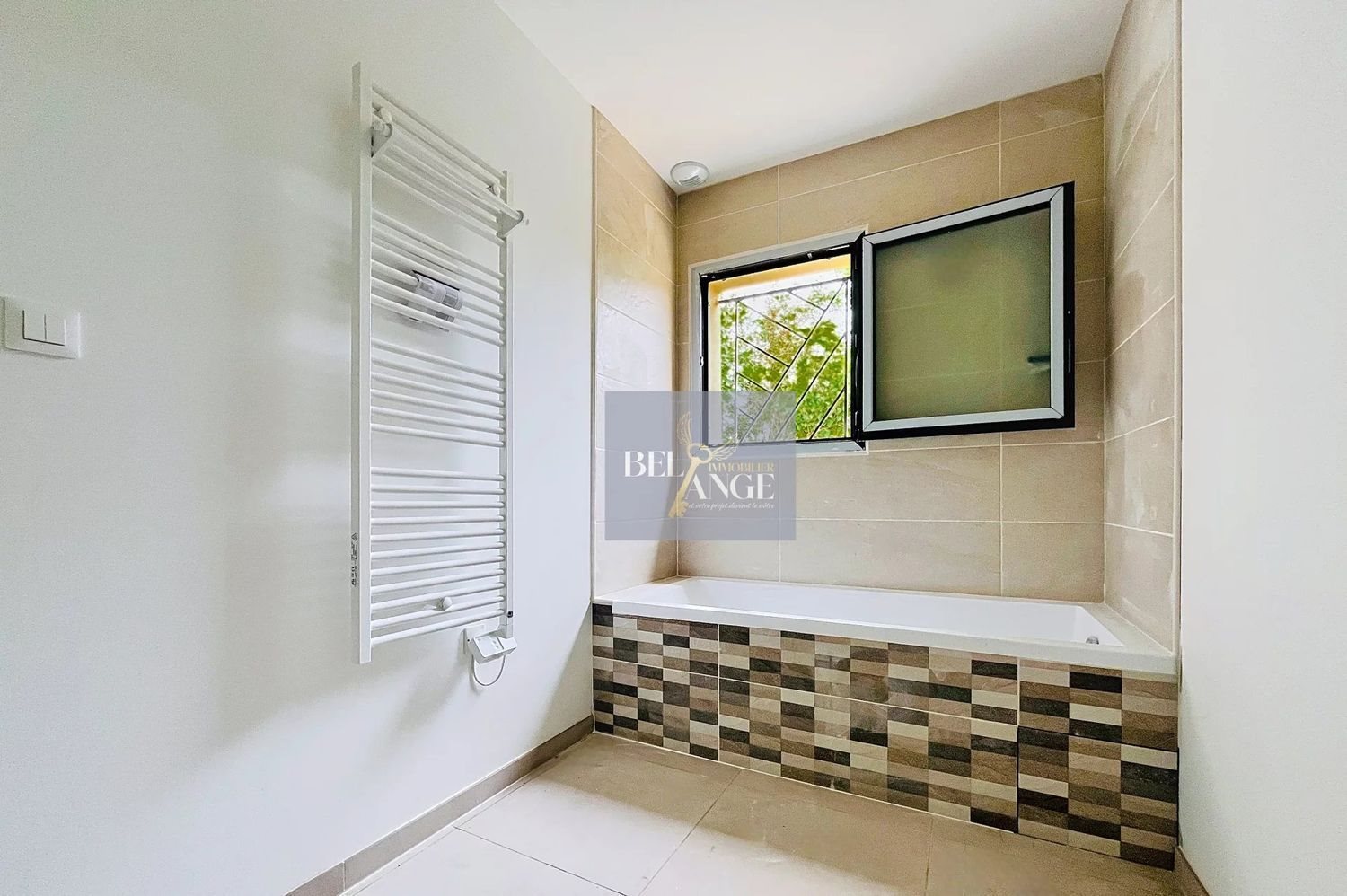 Maison à vendre, 119m², Ruoms