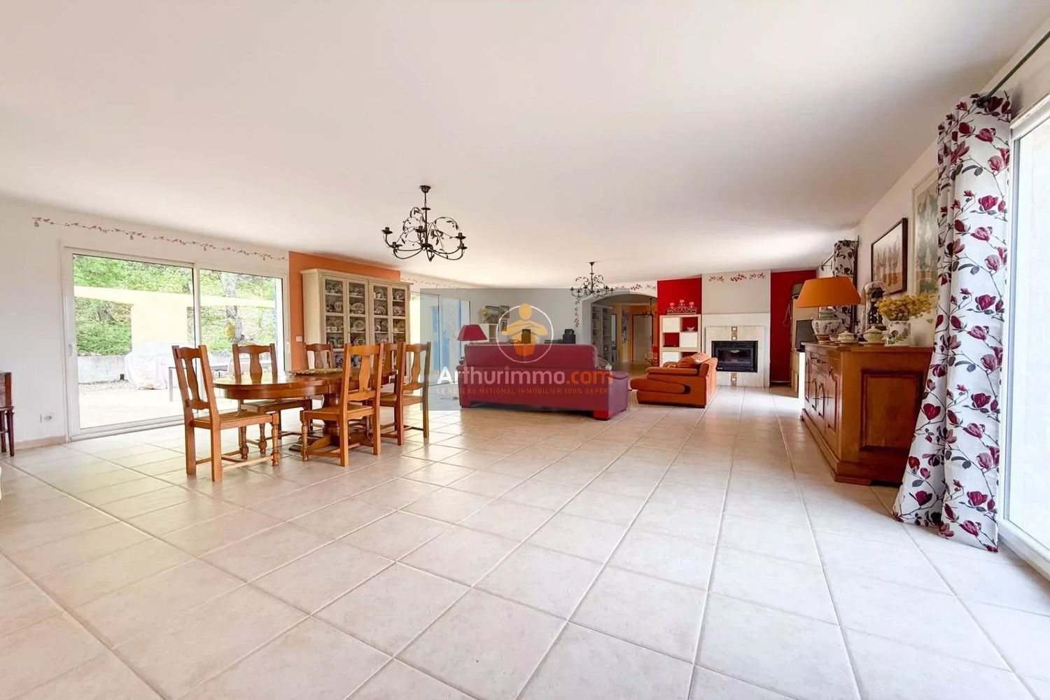 Maison à vendre, 224m², La Tour-d'Aigues