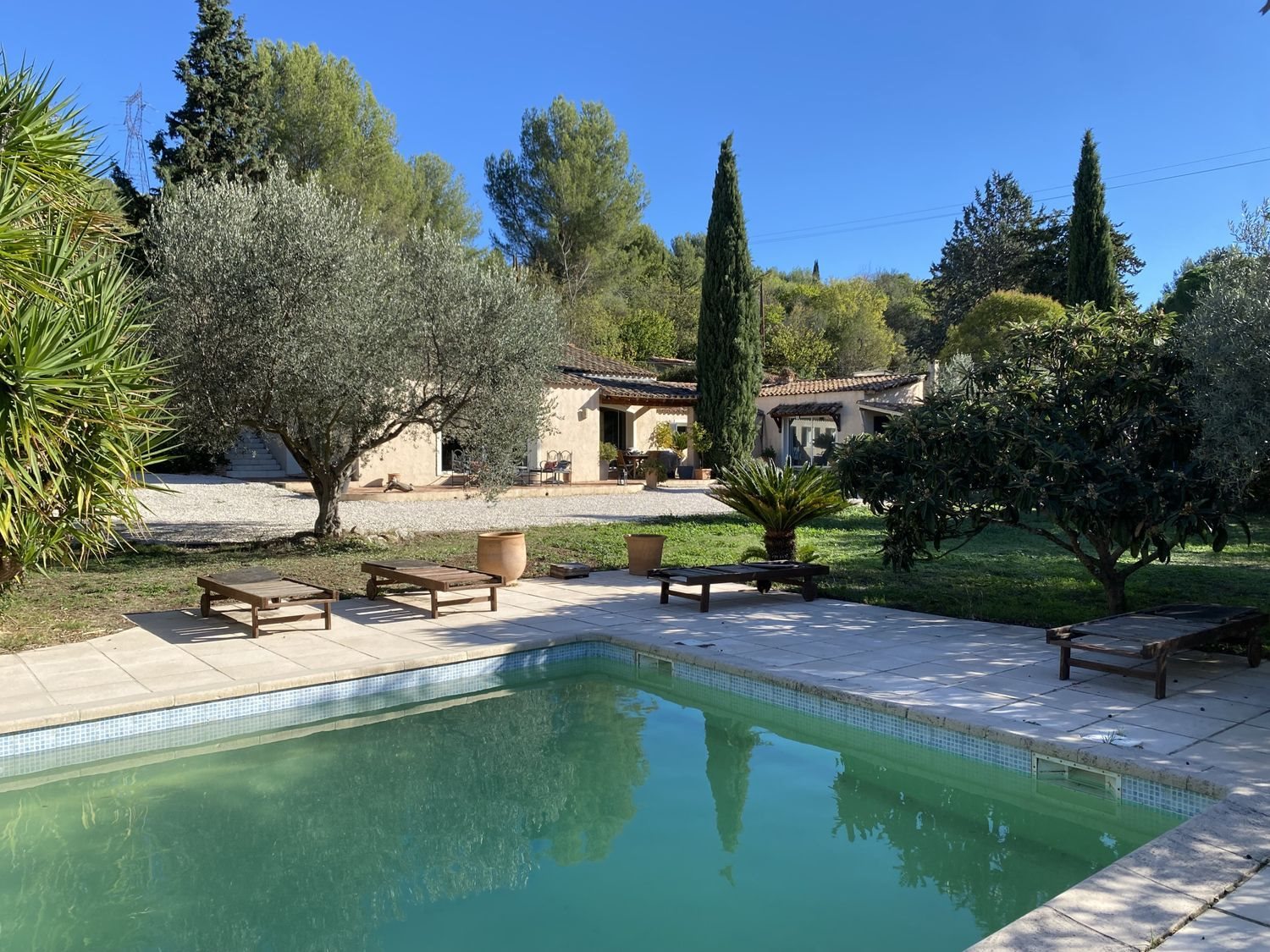 Maison à vendre, 217m², Roquevaire